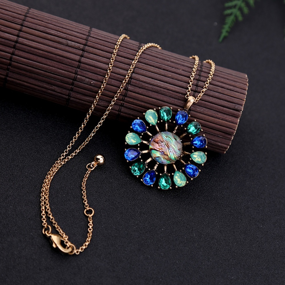 Blues hues necklace